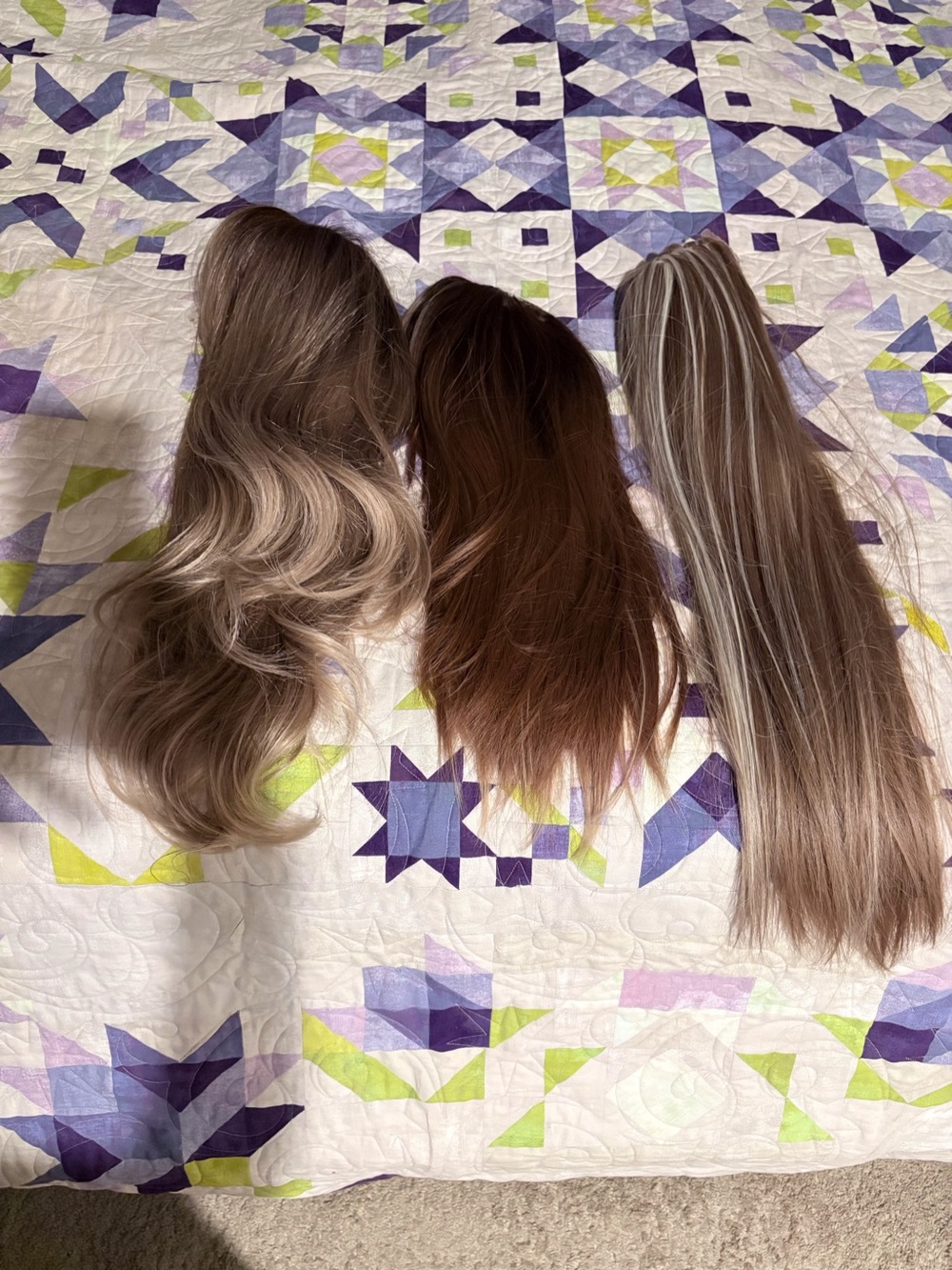 Bundle of 3 wigs for sale - Ombré Blonde, Light Brown, Ash Blonde. BNWT